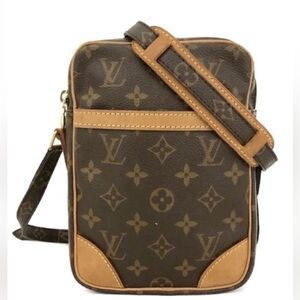 Authentic Louis Vuitton Danube Crossbody Shoulder Bag Purse Pouch Phone Holder